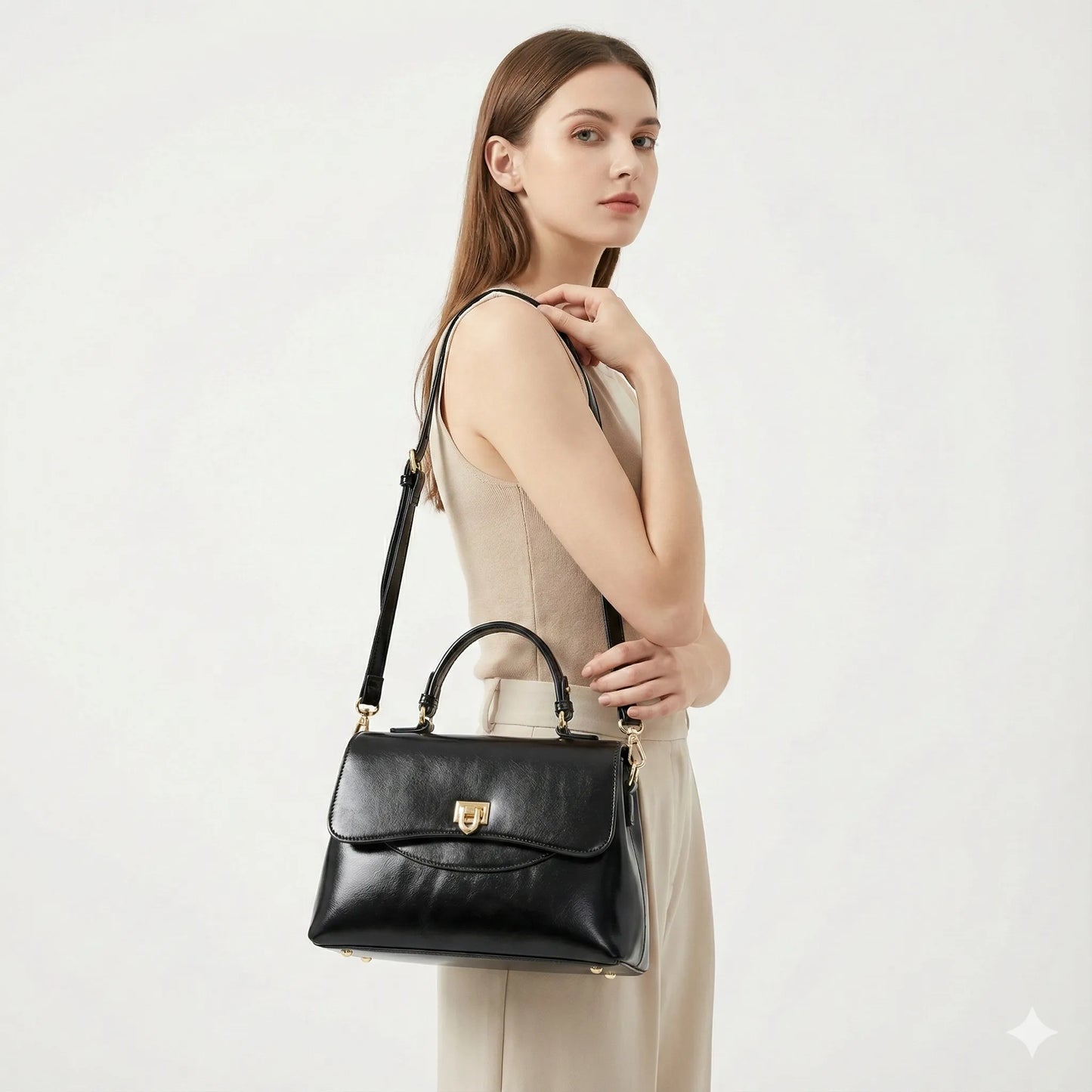 Handbag in Genuine Leather - Sienna