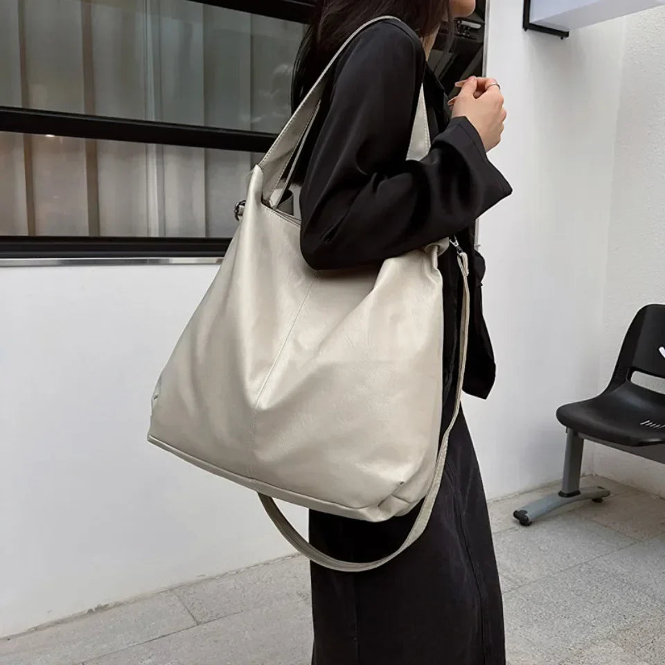 Handbag in Genuine Leather - Veronica