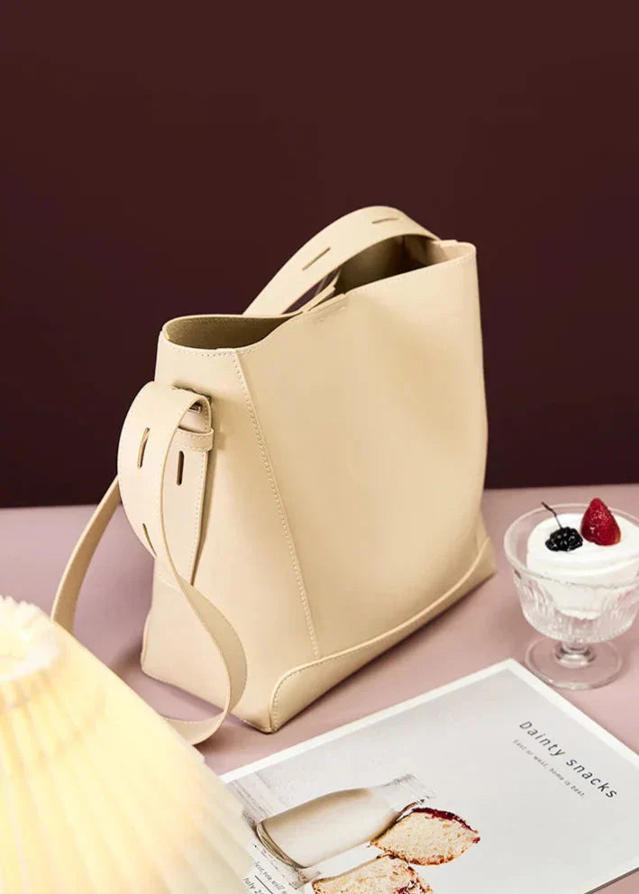 Genuine Leather Women's Handbag - Penélope