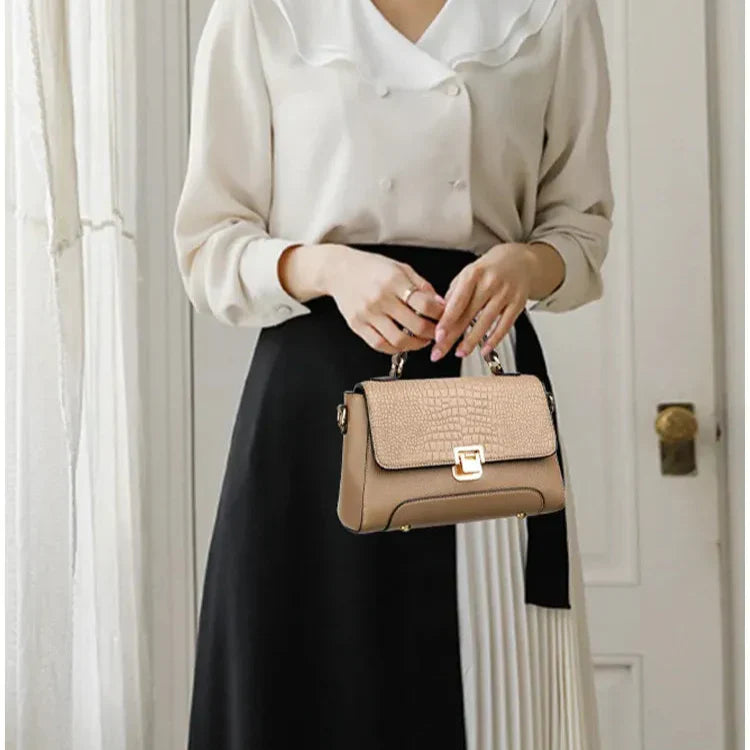 Handbag in Genuine Leather - Crav